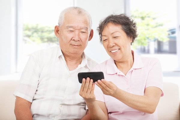 Tips You Should Know To Stay Online Safety Of Seniors