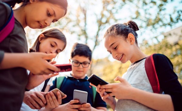 How To See What Our Kids Are Doing On Their Phones?